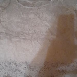 White lace blouse reposh wrong size ready to let g